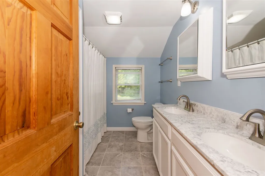 8 Beechwood Drive Strafford NH 03884