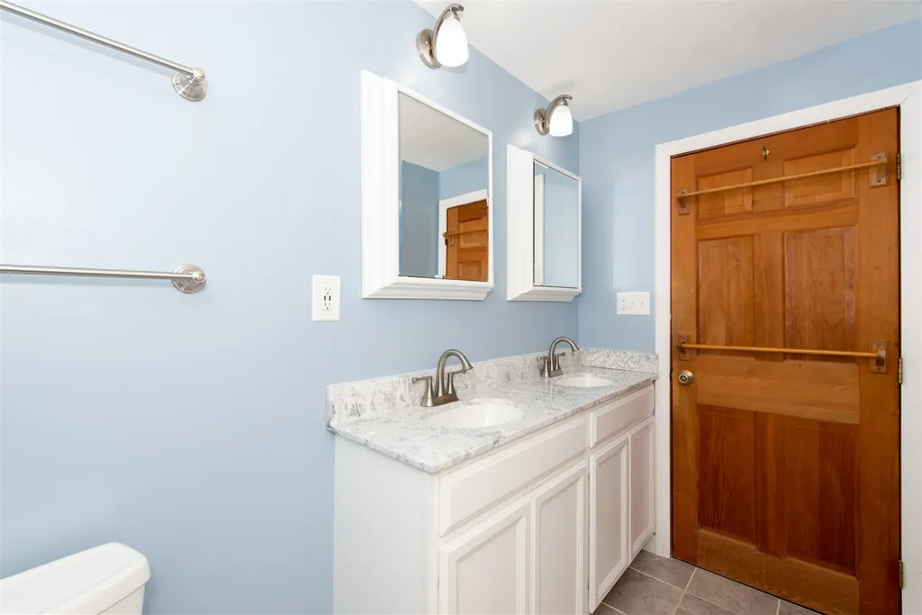8 Beechwood Drive Strafford NH 03884