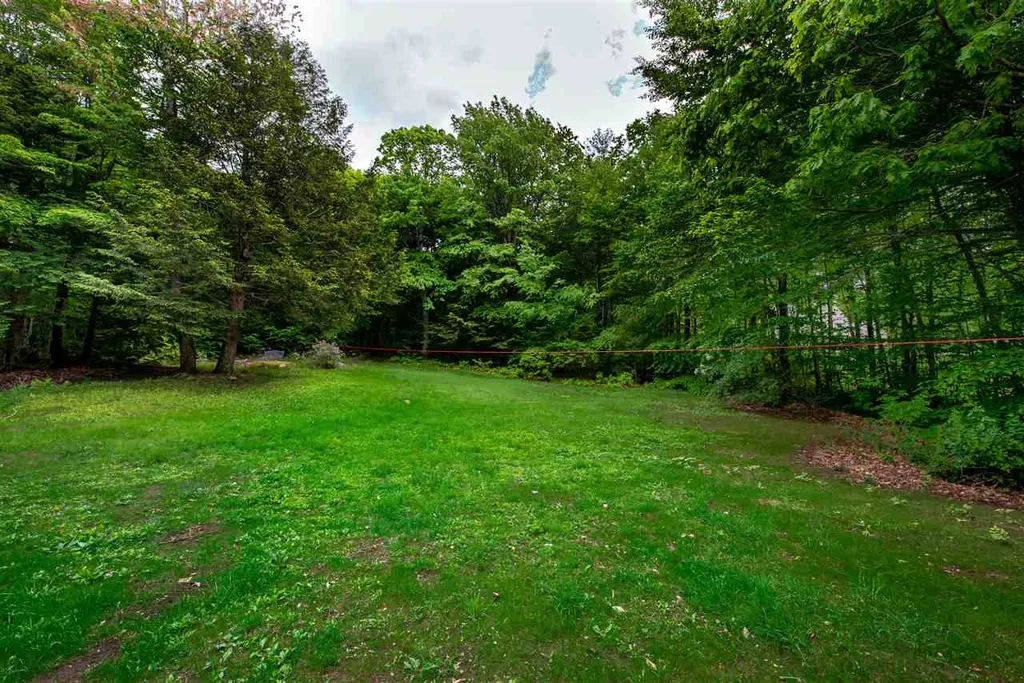 8 Beechwood Drive Strafford NH 03884