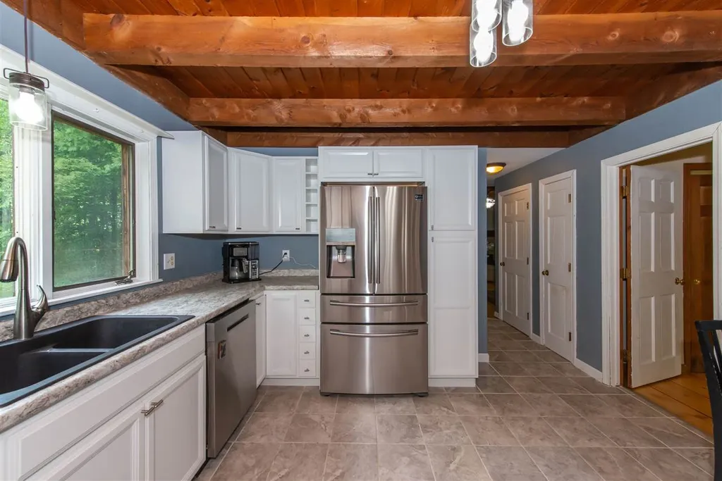 8 Beechwood Drive Strafford NH 03884