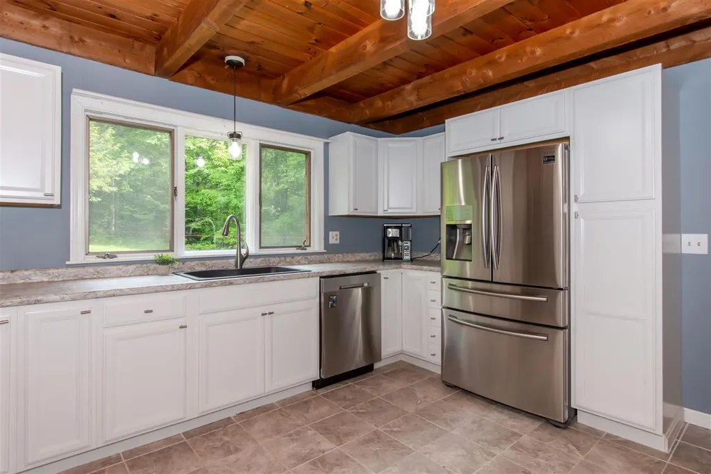 8 Beechwood Drive Strafford NH 03884