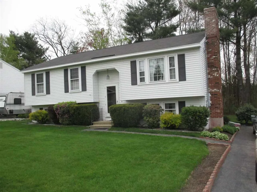 21 Brad Court Manchester NH 03103