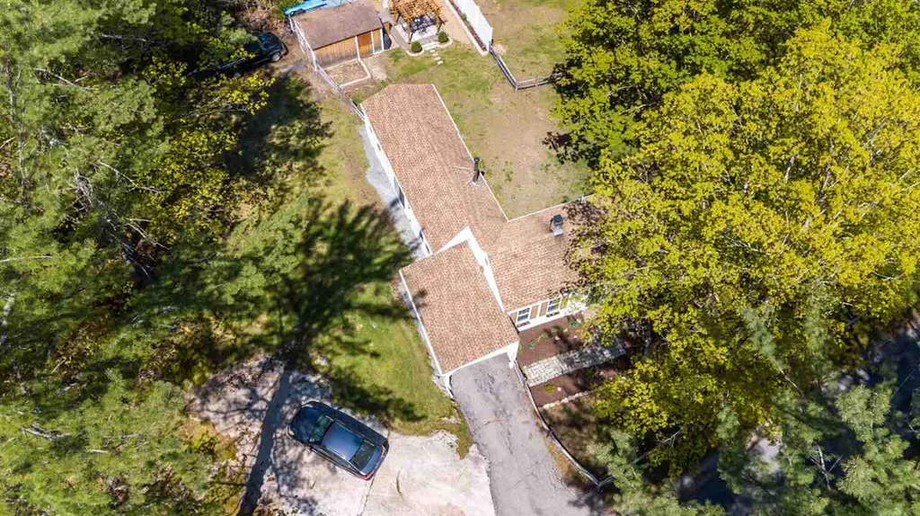2 Springvale Avenue Brookline NH 03033