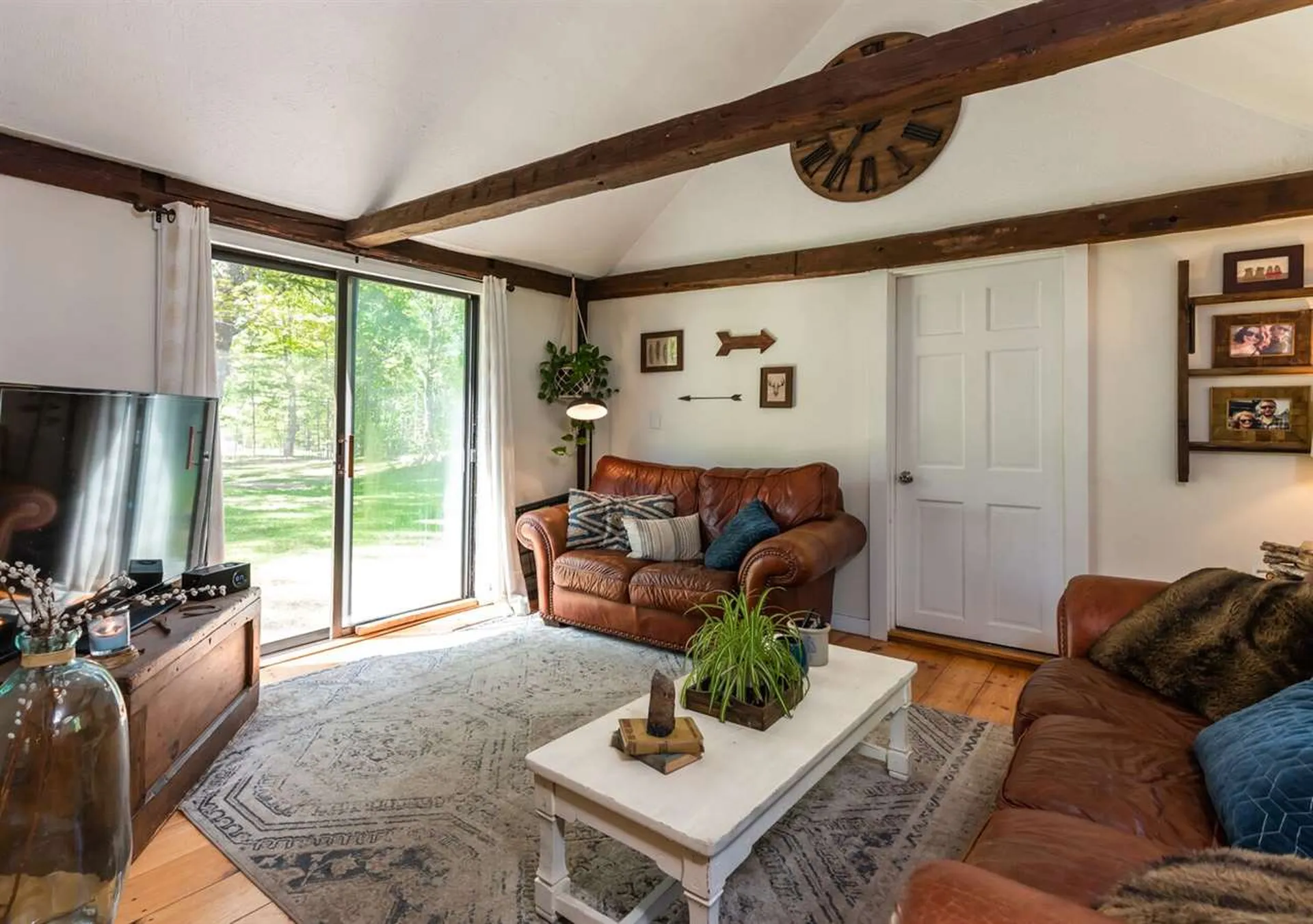 2 Springvale Avenue Brookline NH 03033