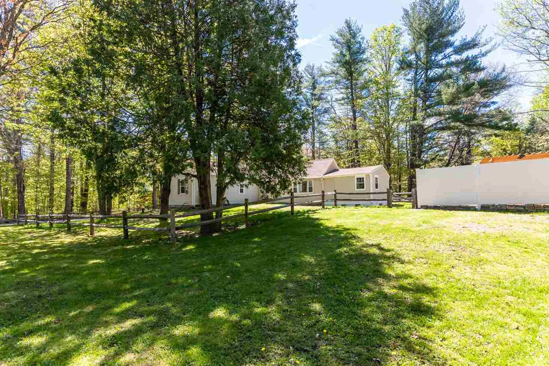 2 Springvale Avenue Brookline NH 03033