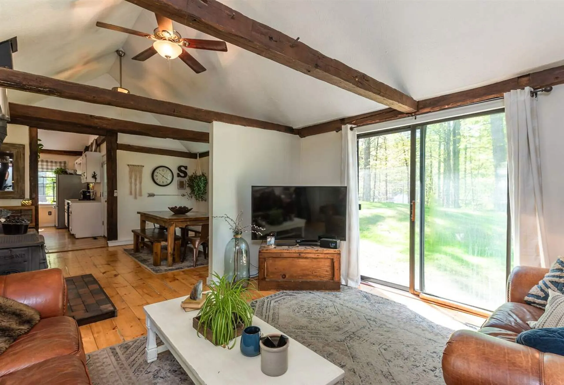 2 Springvale Avenue Brookline NH 03033