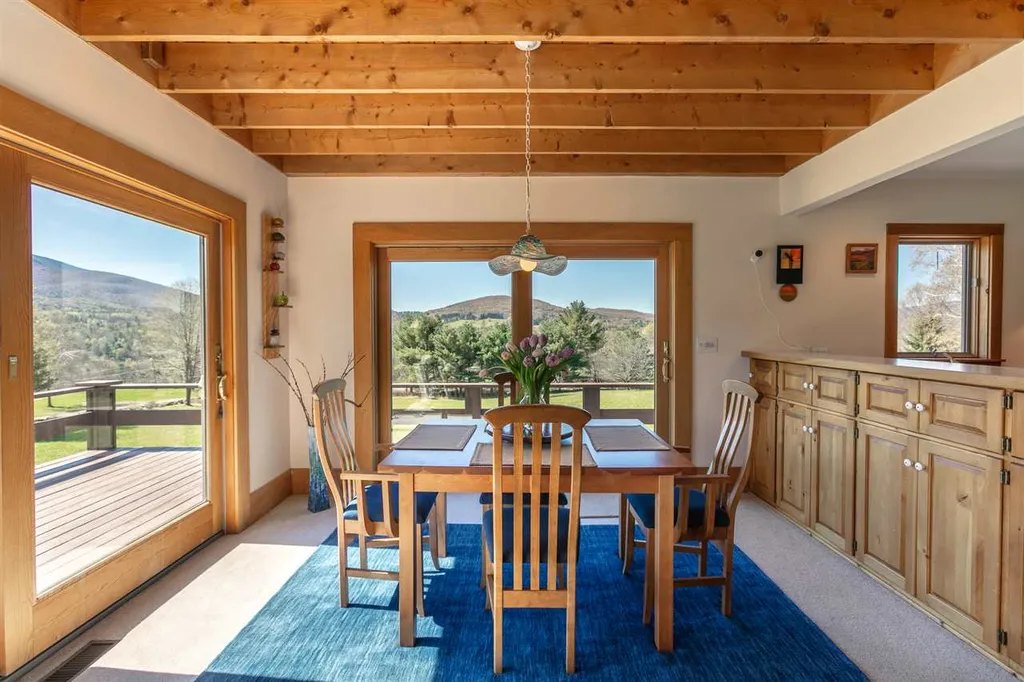 521 Gilcrist Road Stowe VT 05672