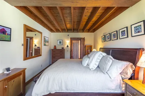 521 Gilcrist Road Stowe VT 05672