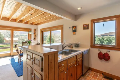 521 Gilcrist Road Stowe VT 05672