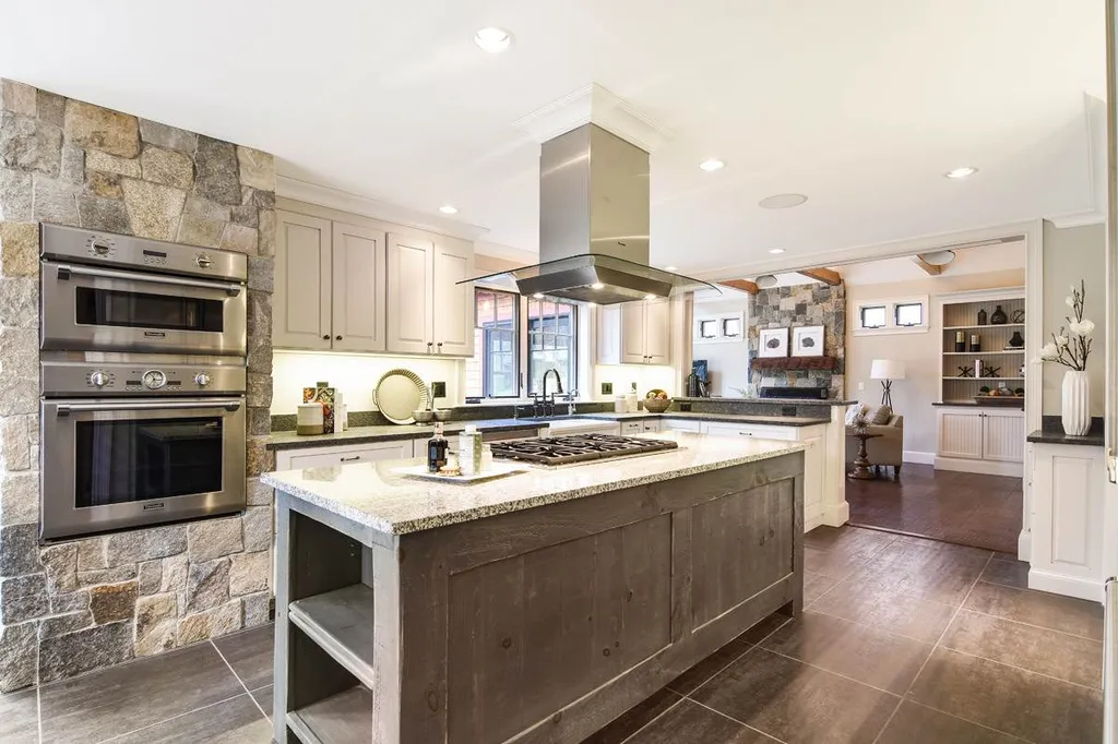 242 Haley Road Kittery ME 03904