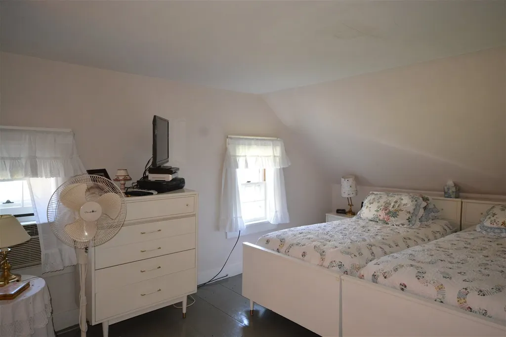 372 Cherry Hill Road Pomfret VT 05084