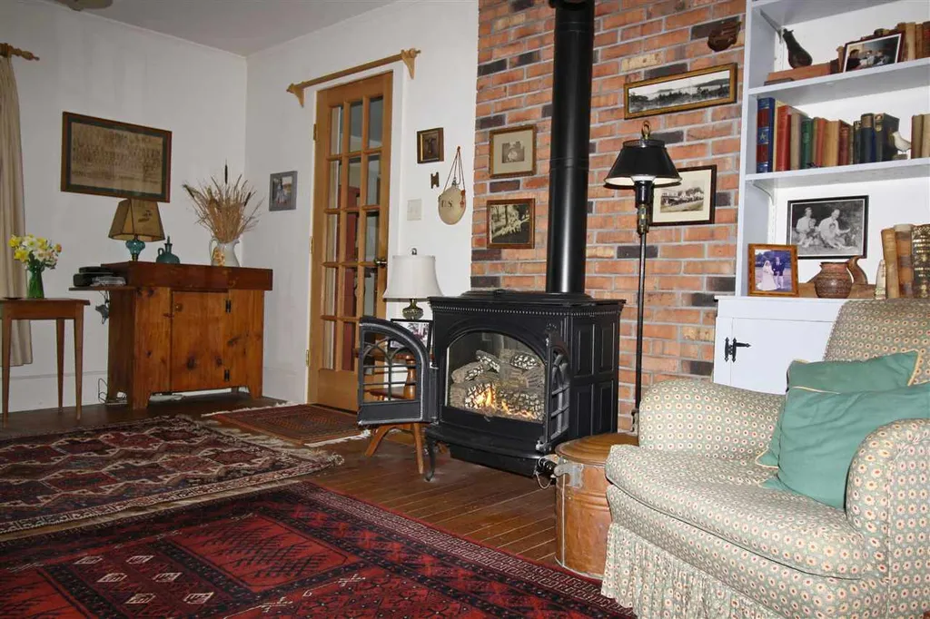 1560 James Road Weybridge VT 05753