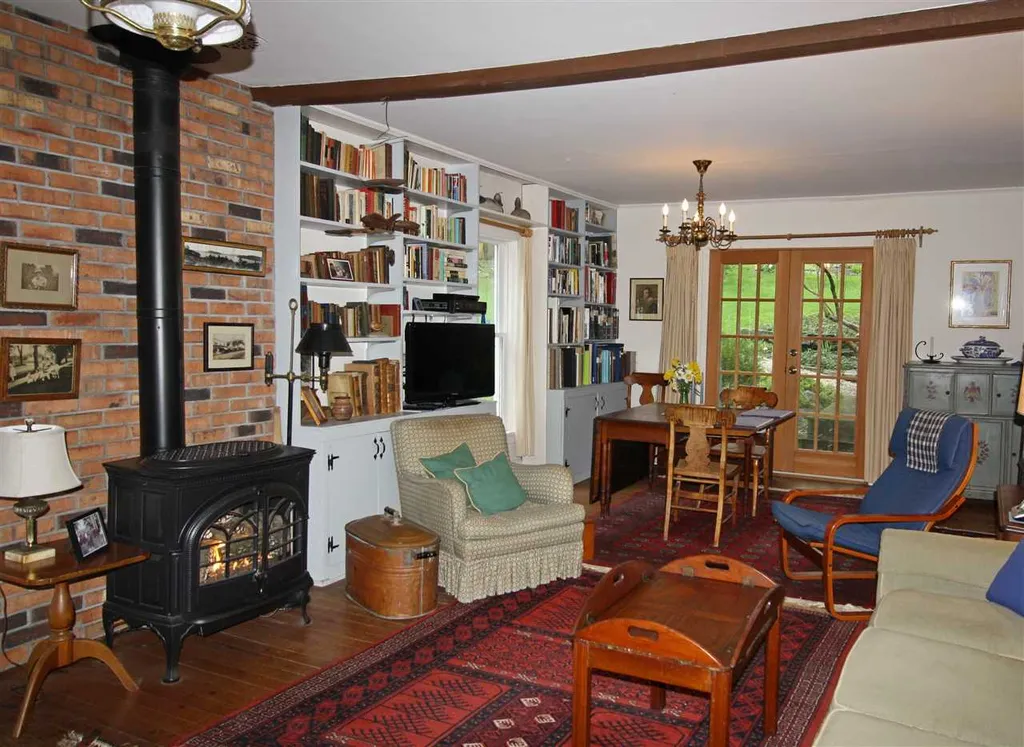 1560 James Road Weybridge VT 05753