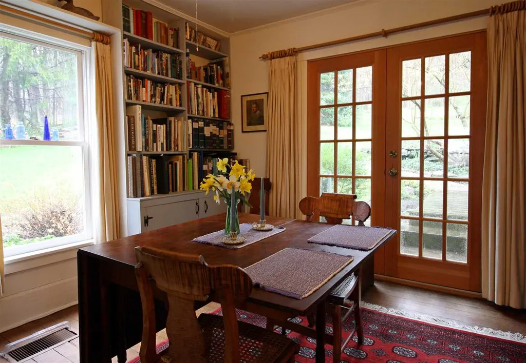 1560 James Road Weybridge VT 05753