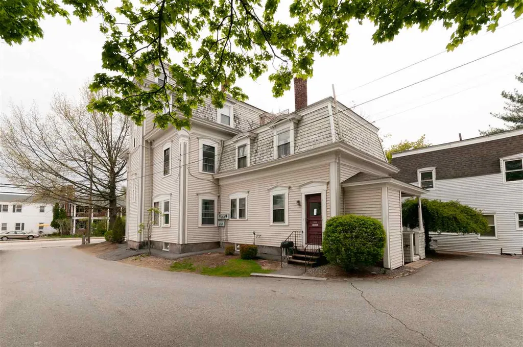 76 Elm Street Milford NH 03055