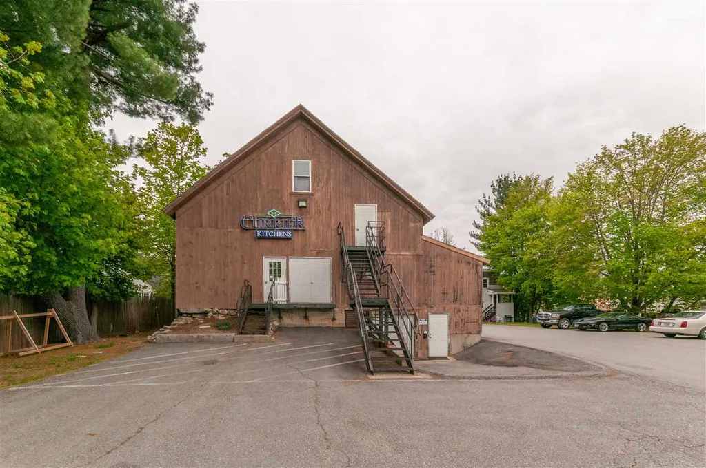 76 Elm Street Milford NH 03055