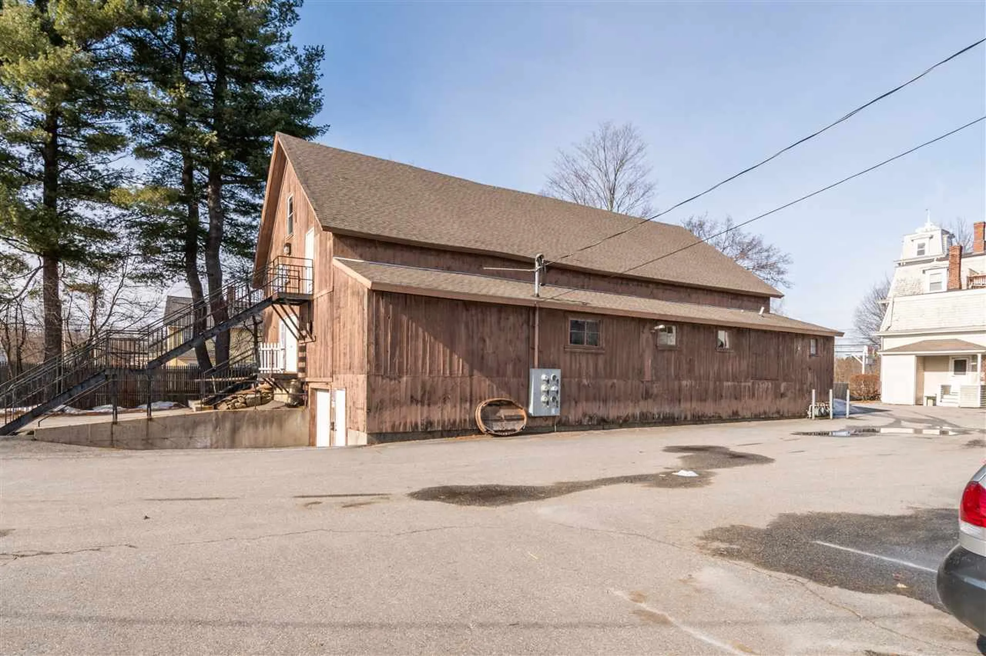 76 Elm Street Milford NH 03055