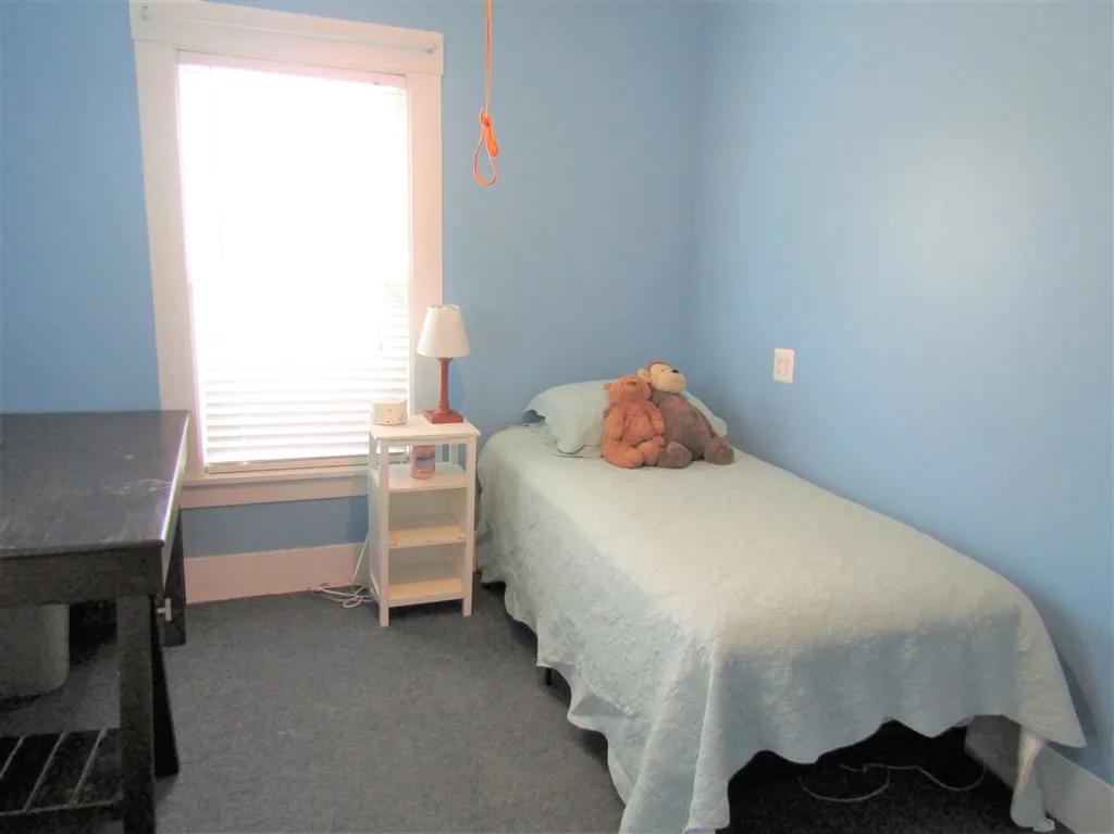196 Pleasant Street Franklin NH 03235