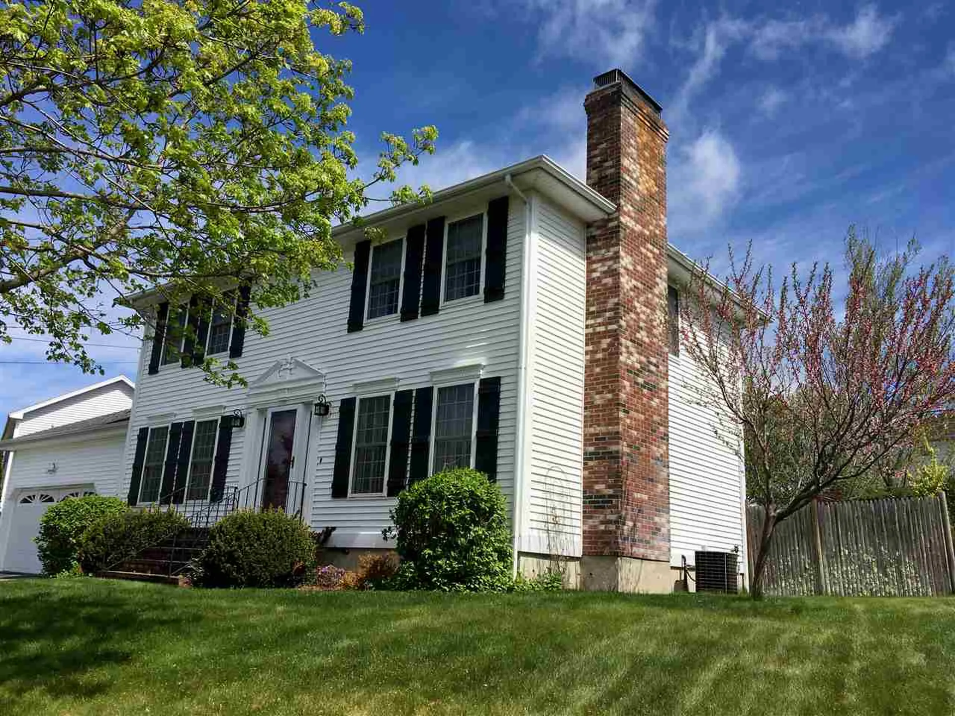 43 Rosecliff Lane Manchester NH 03109-5952