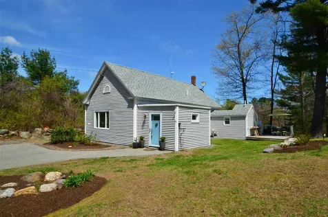 7 Arlington Pond Court Salem NH 03079