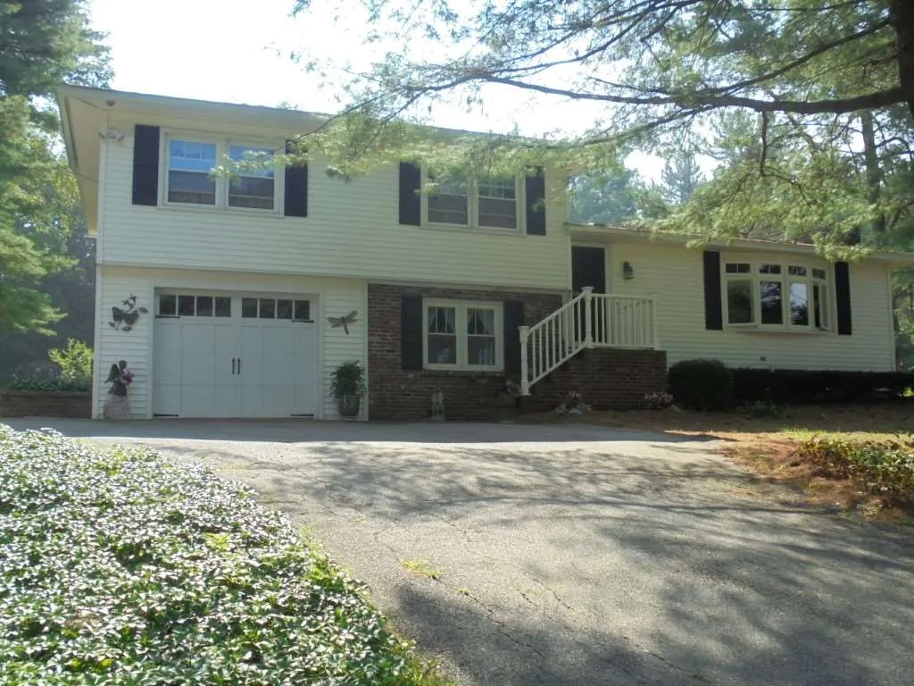 290 Old Homestead Highway Swanzey NH 03446