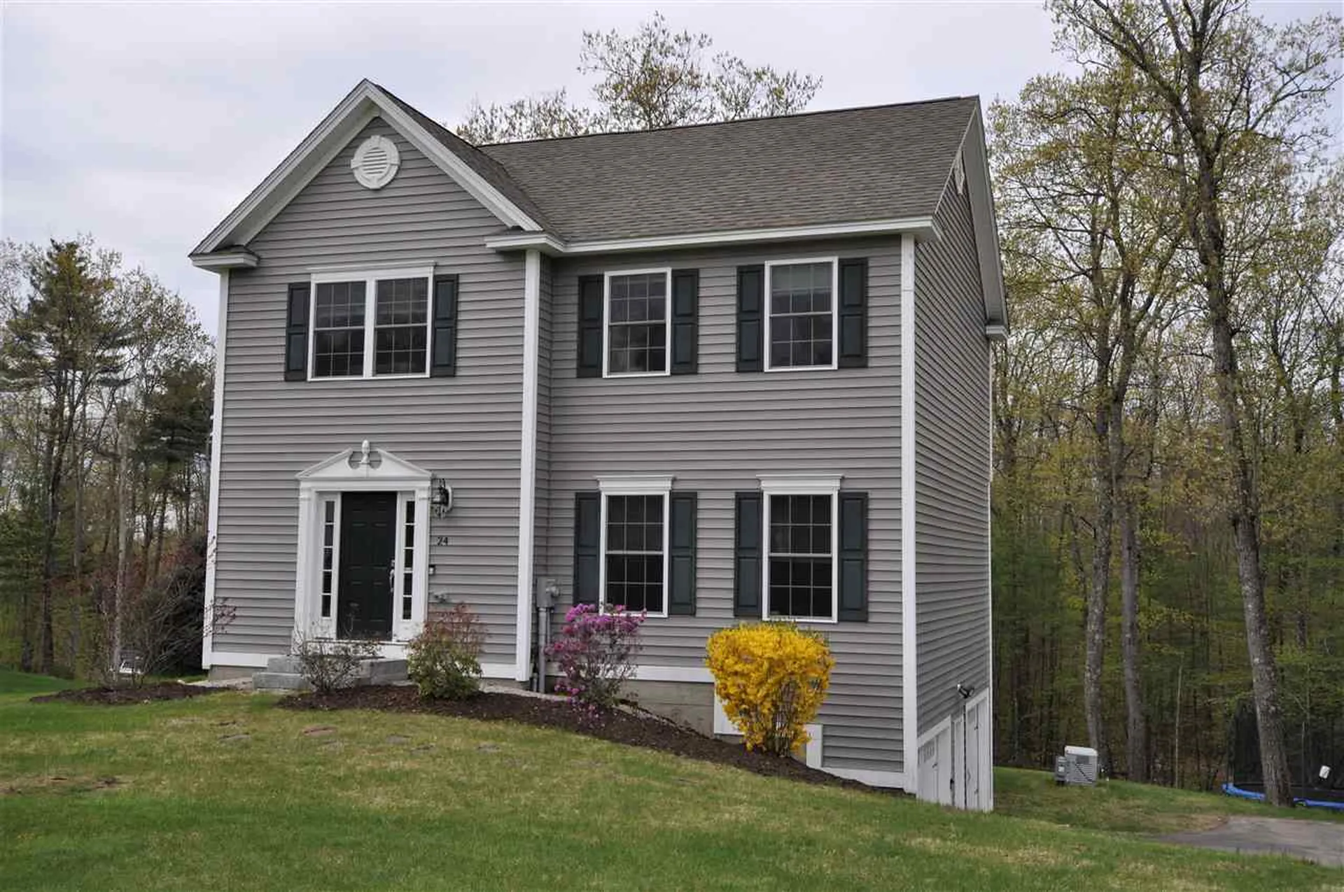 24 Fieldstone Drive Goffstown NH 03045