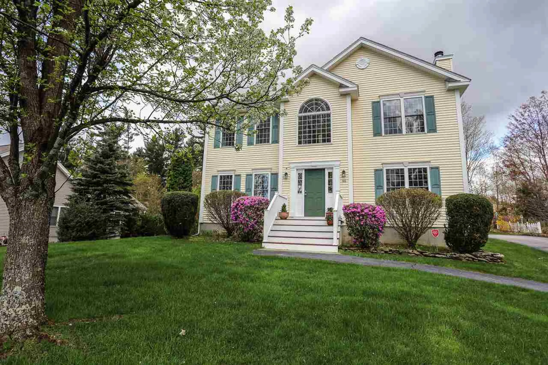66 Sandstone Drive Bedford NH 03110