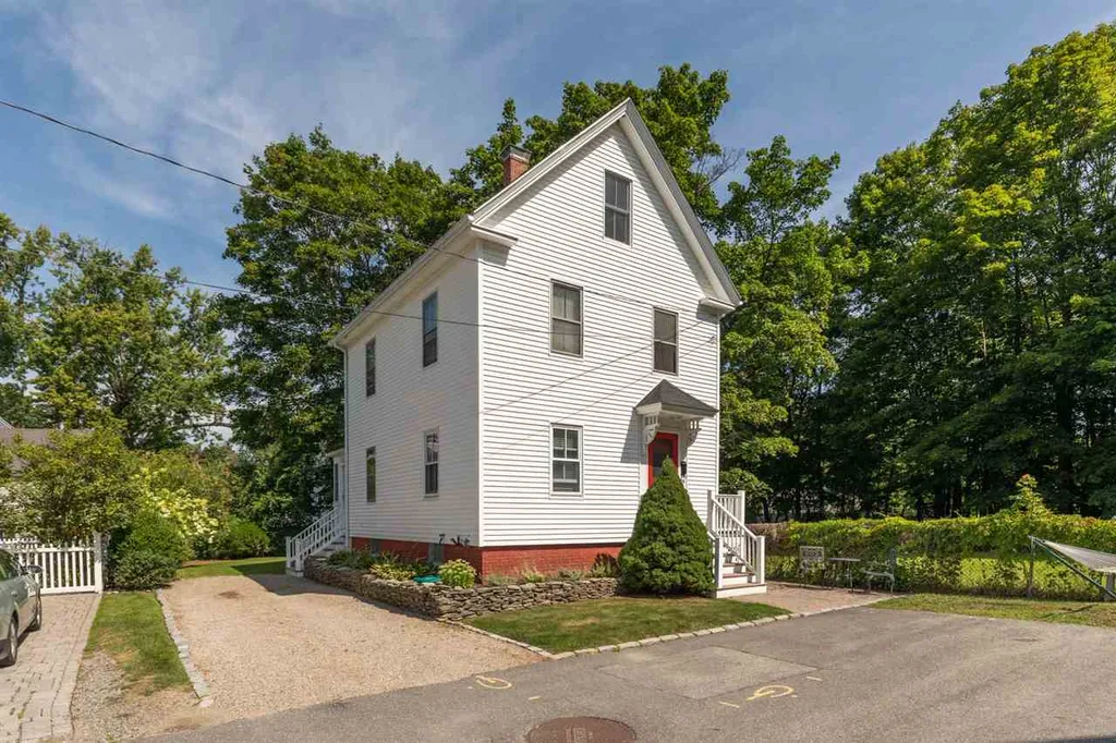 53 Mcnabb Court Portsmouth NH 03801