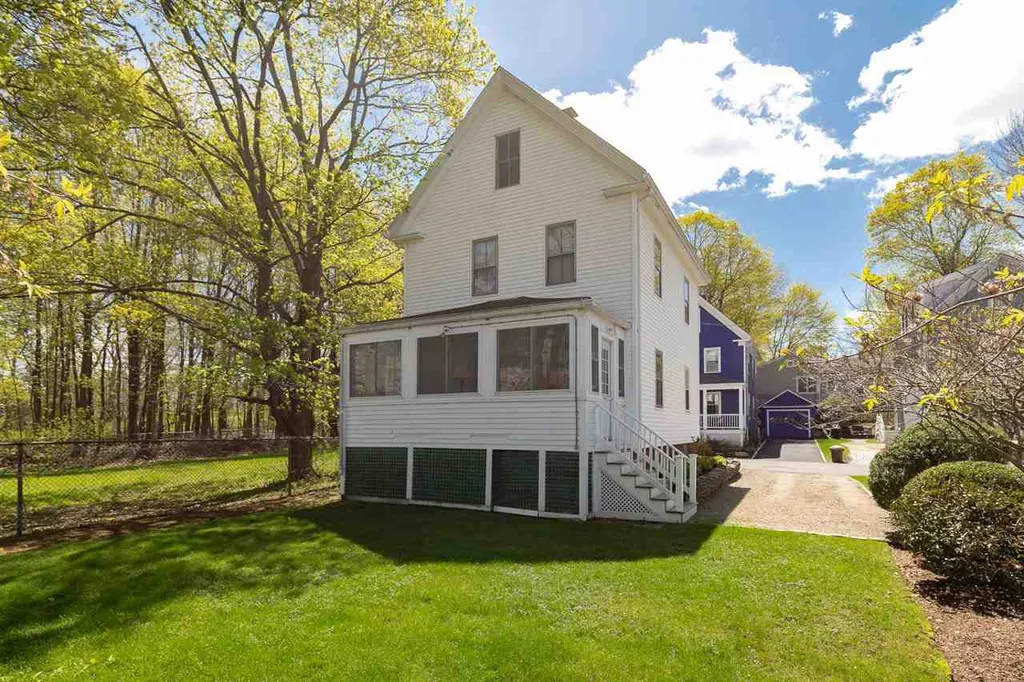 53 Mcnabb Court Portsmouth NH 03801