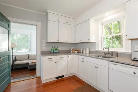 53 Mcnabb Court Portsmouth NH 03801