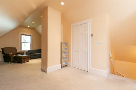 53 Mcnabb Court Portsmouth NH 03801