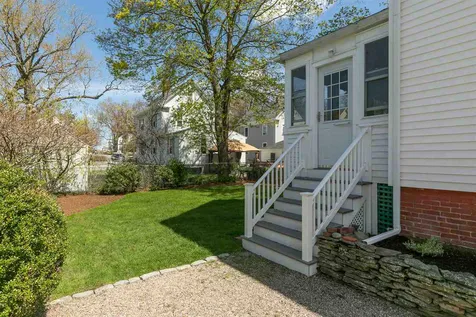 53 Mcnabb Court Portsmouth NH 03801