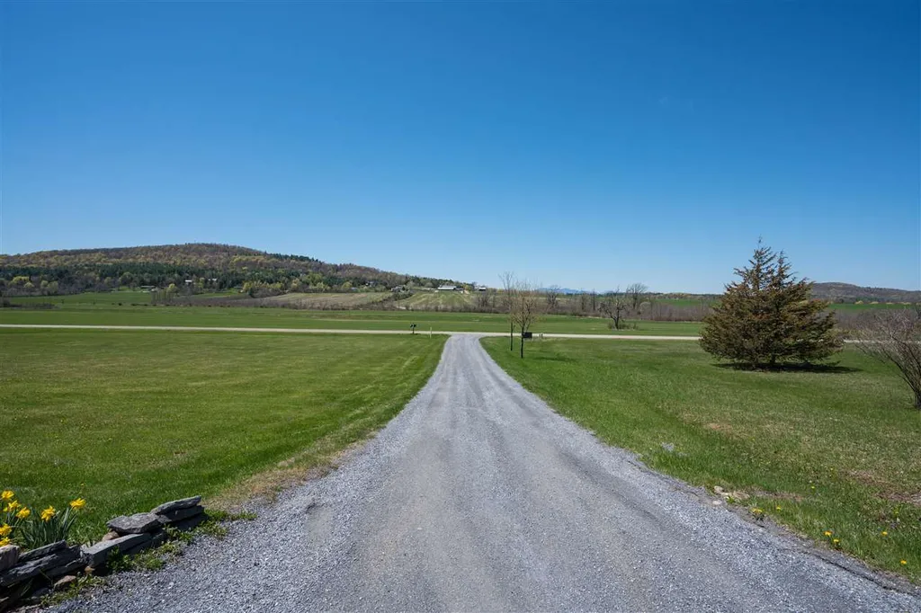 605 Meadowside Drive Charlotte VT 05445