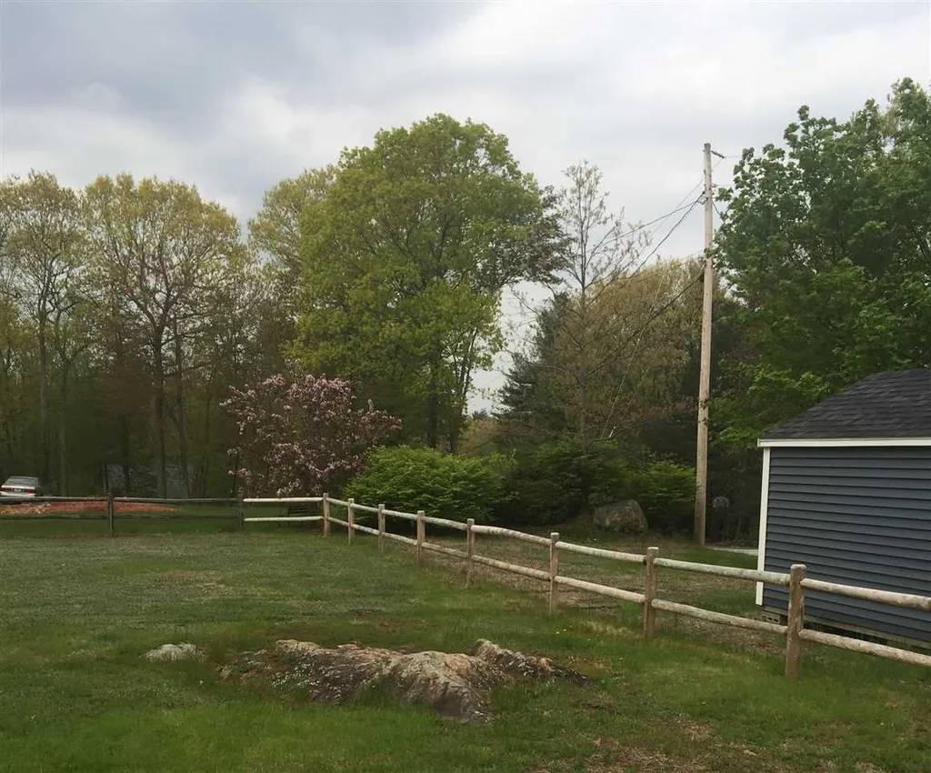 2 Beaver Pond Road Kingston NH 03848