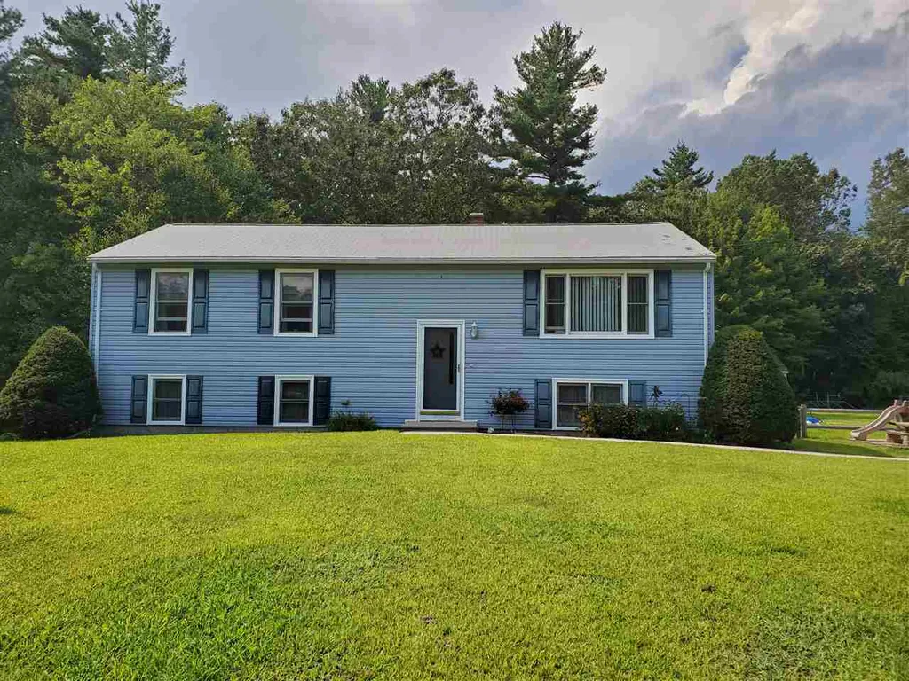 2 Beaver Pond Road Kingston NH 03848