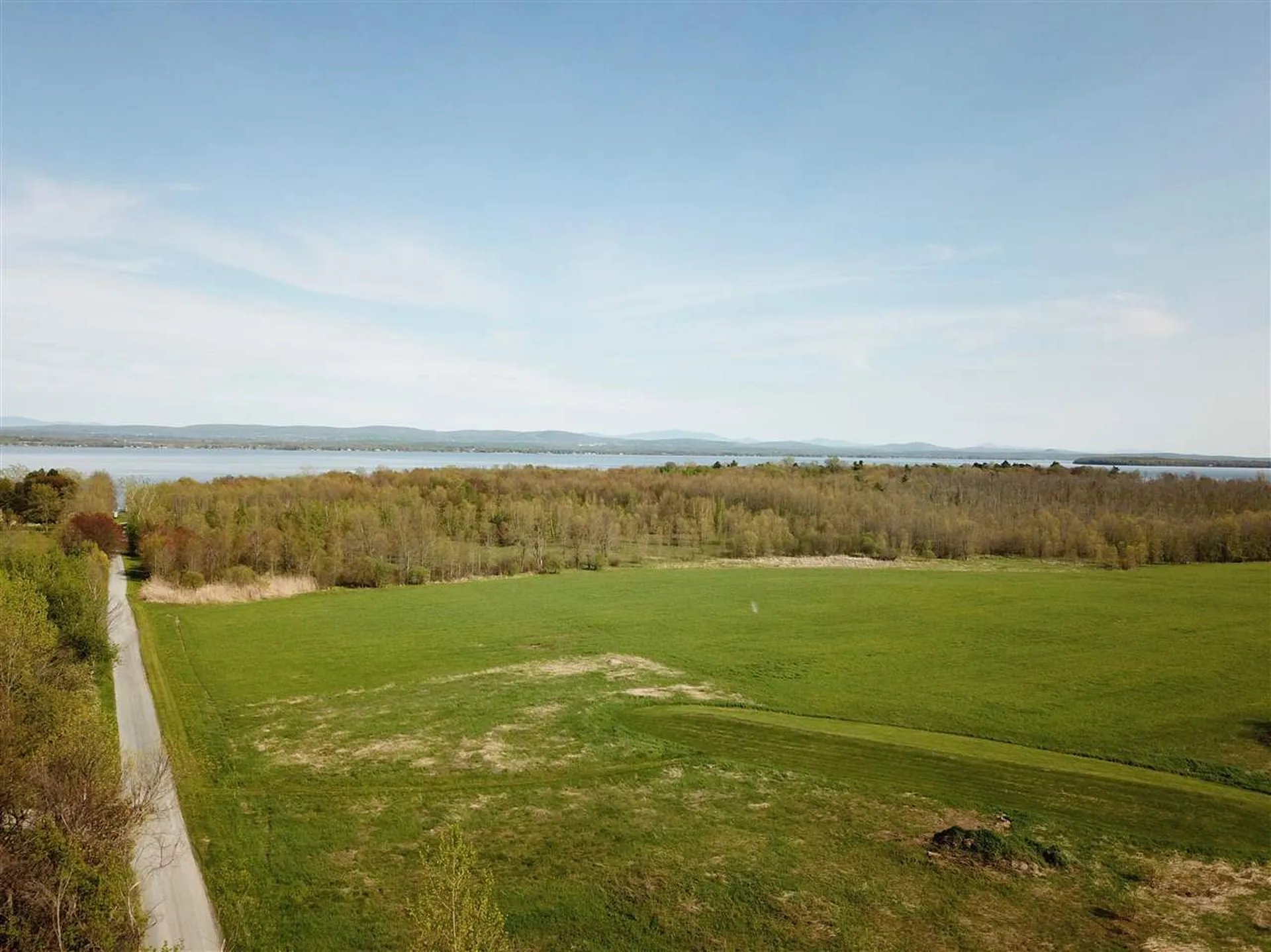 2510 Lakeview Drive North Hero VT 05474