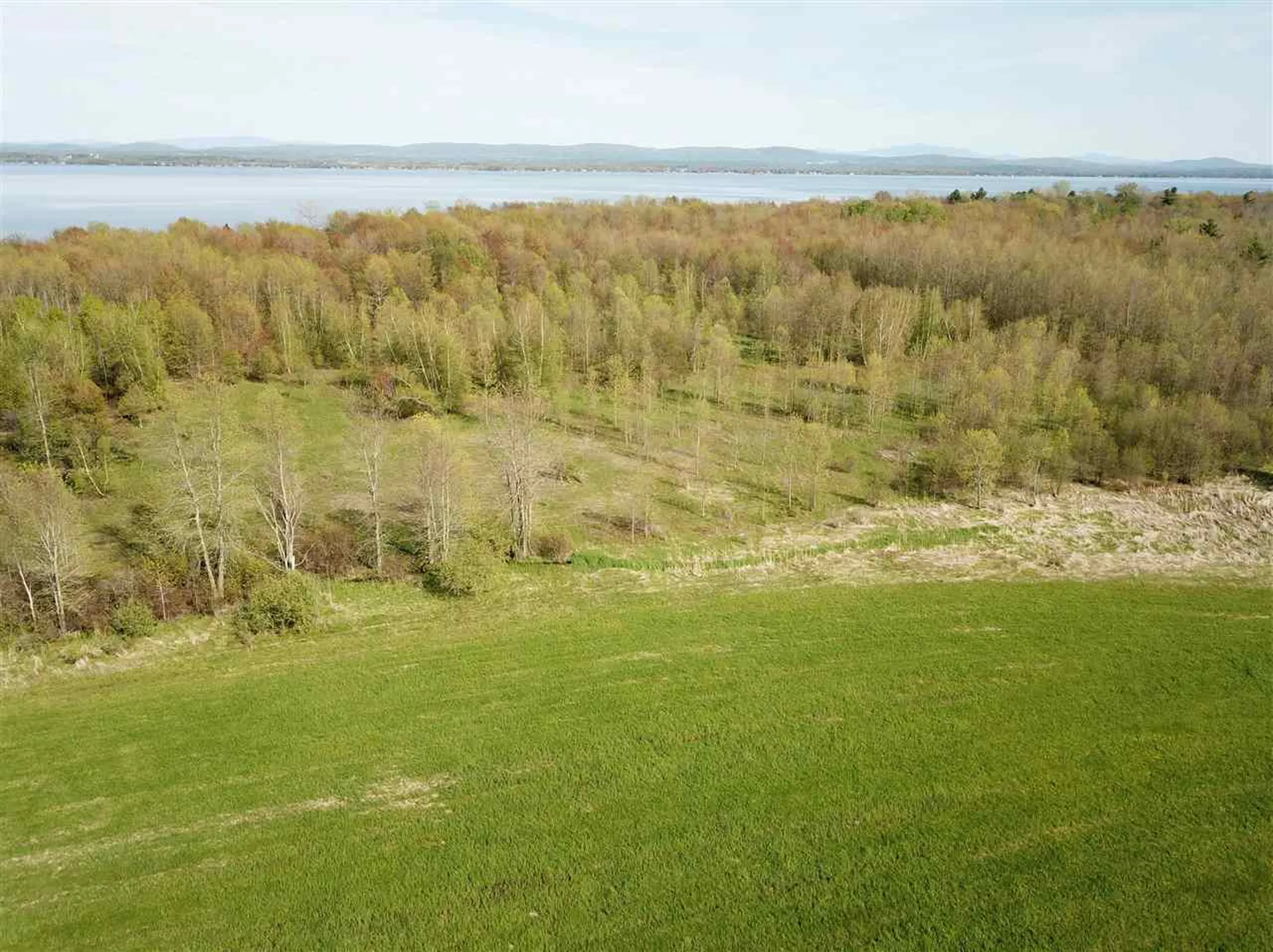 2510 Lakeview Drive North Hero VT 05474
