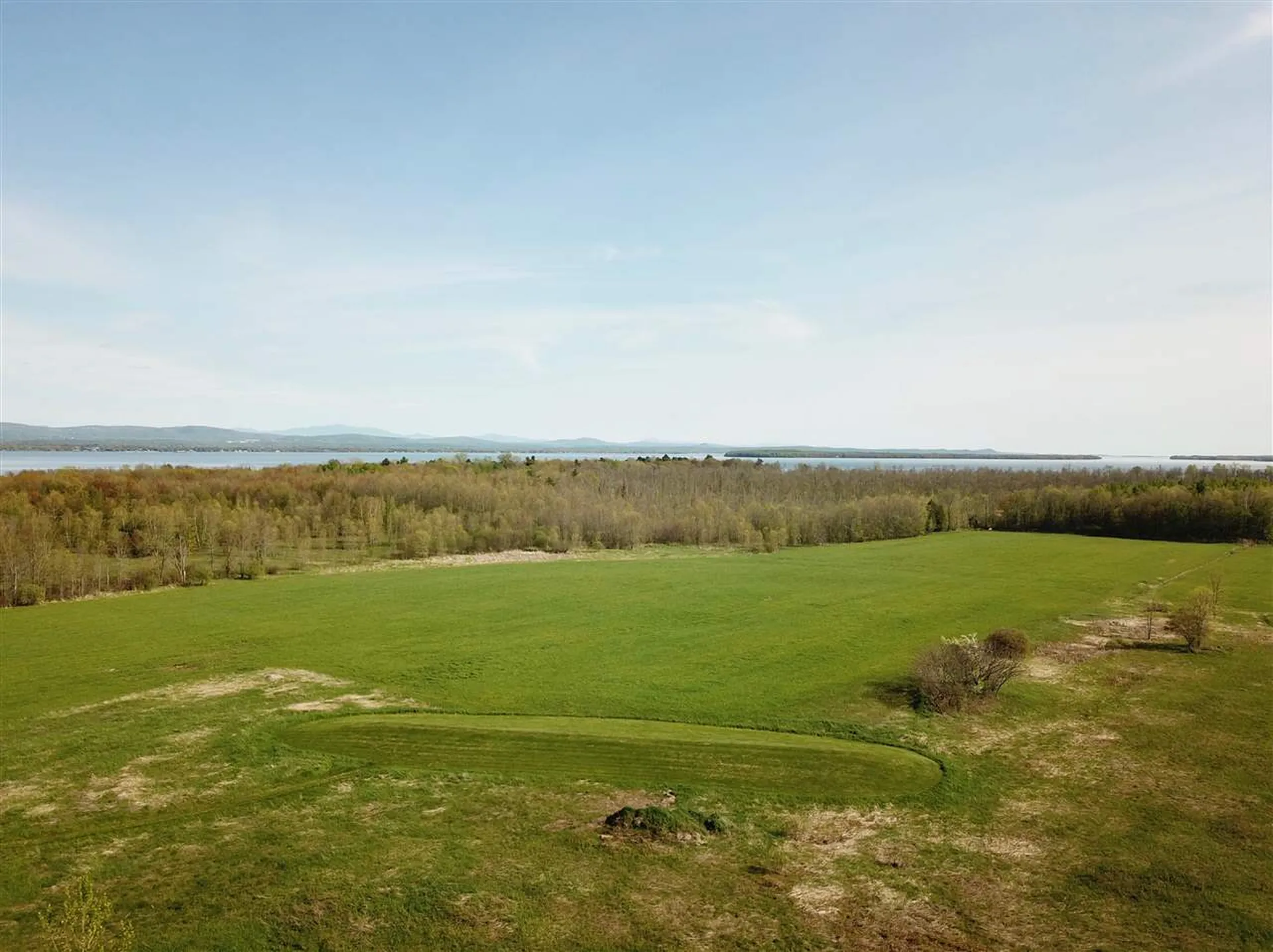 2510 Lakeview Drive North Hero VT 05474
