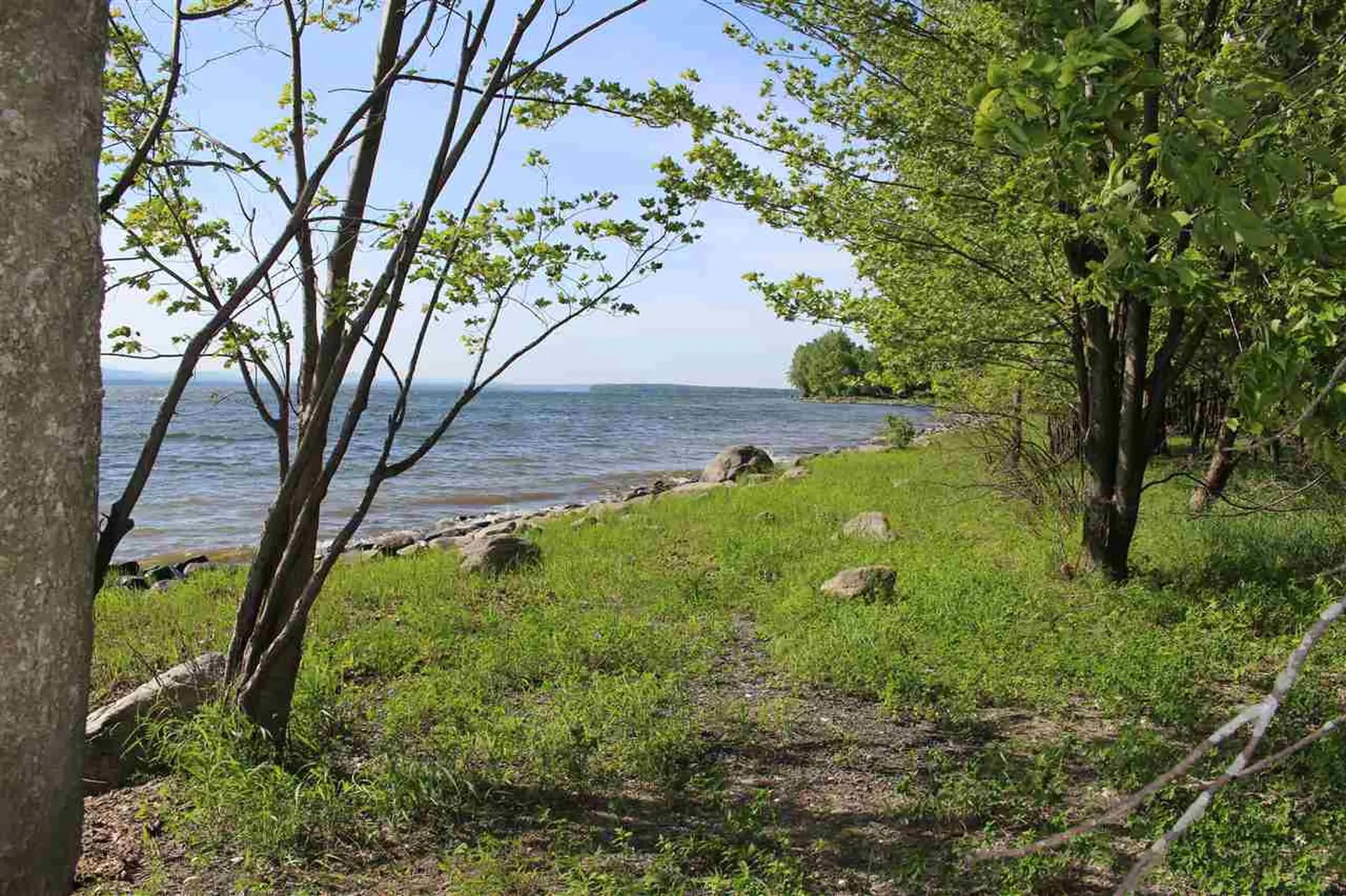 2510 Lakeview Drive North Hero VT 05474
