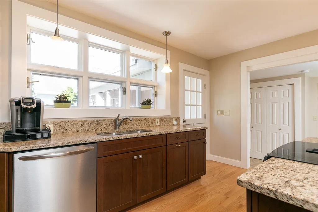 104 Echo Avenue Portsmouth NH 03801