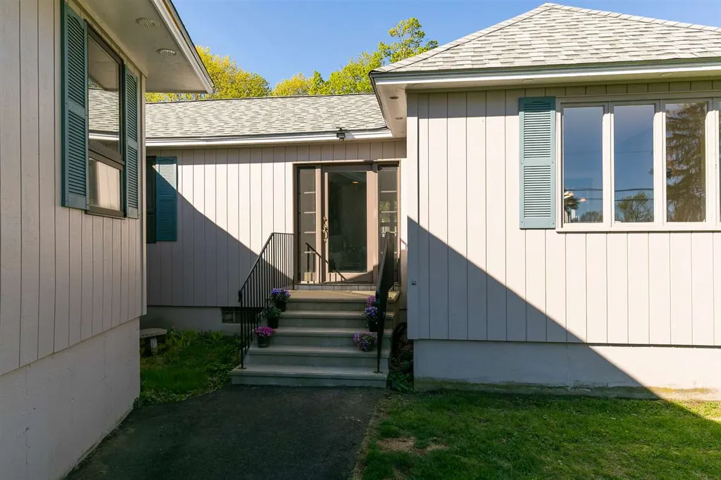 104 Echo Avenue Portsmouth NH 03801