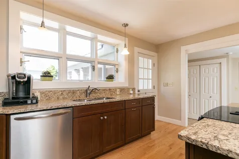 104 Echo Avenue Portsmouth NH 03801
