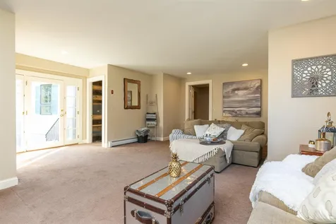 104 Echo Avenue Portsmouth NH 03801