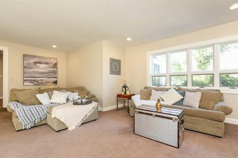 104 Echo Avenue Portsmouth NH 03801