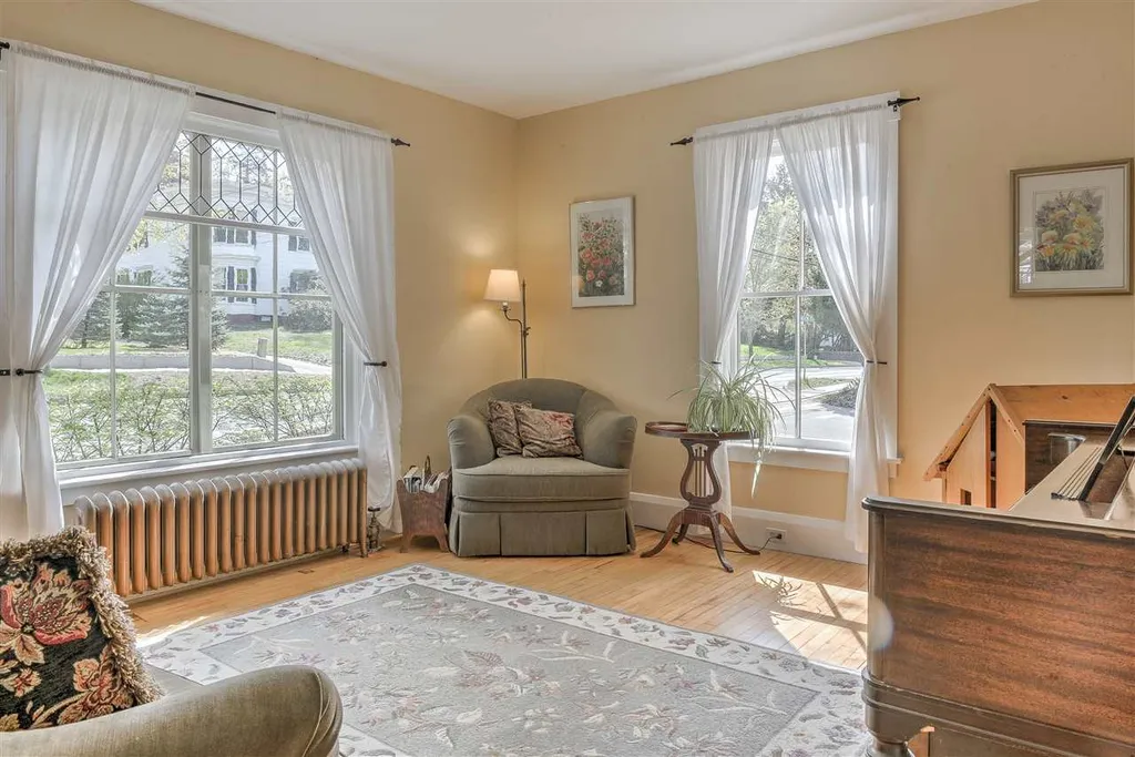 336 Court Street Keene NH 03431