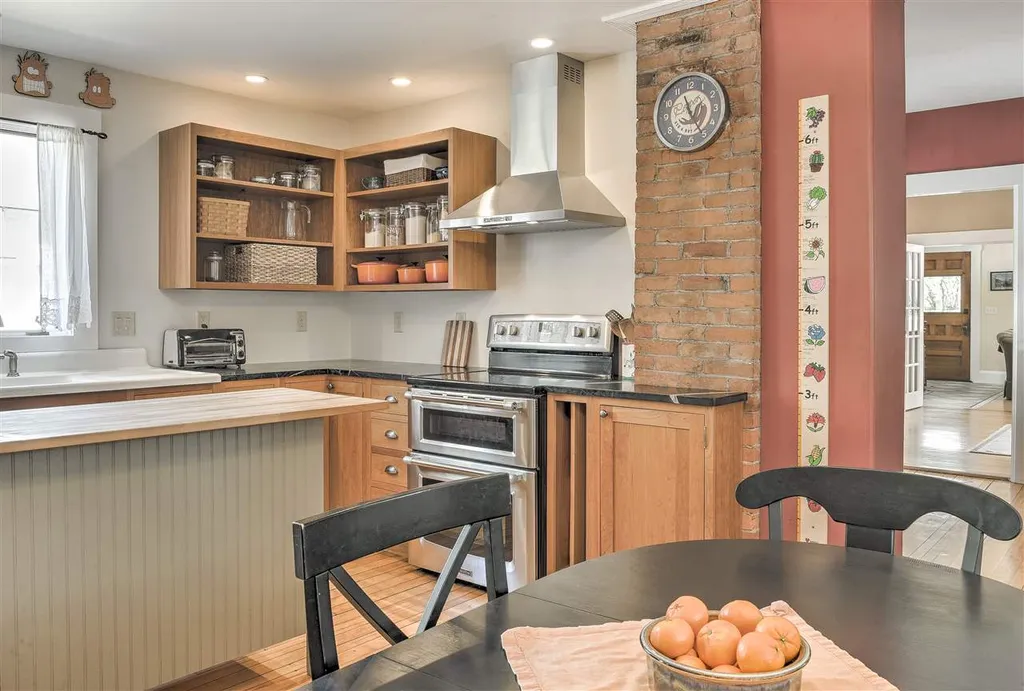 336 Court Street Keene NH 03431