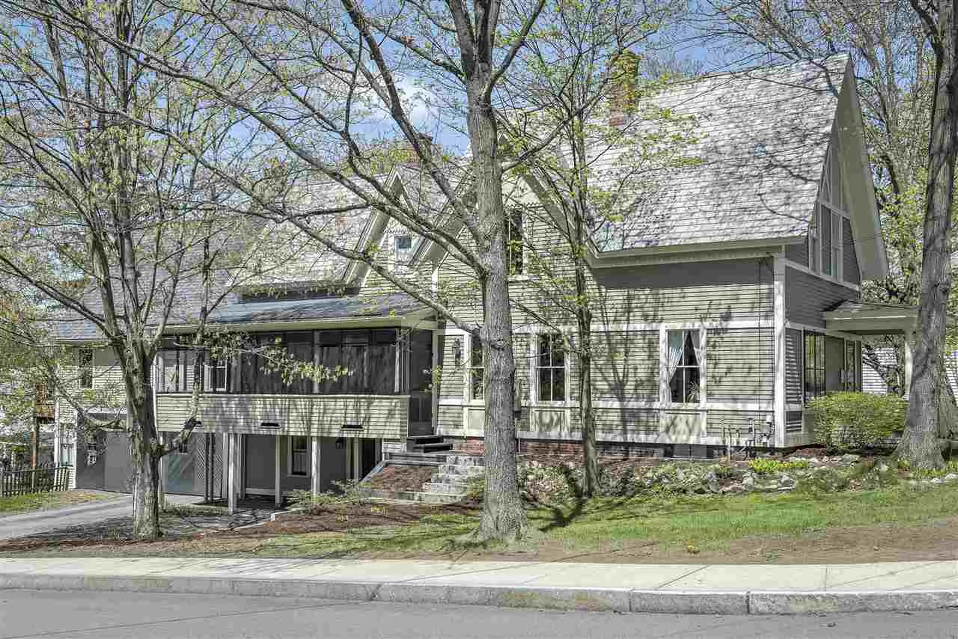 336 Court Street Keene NH 03431