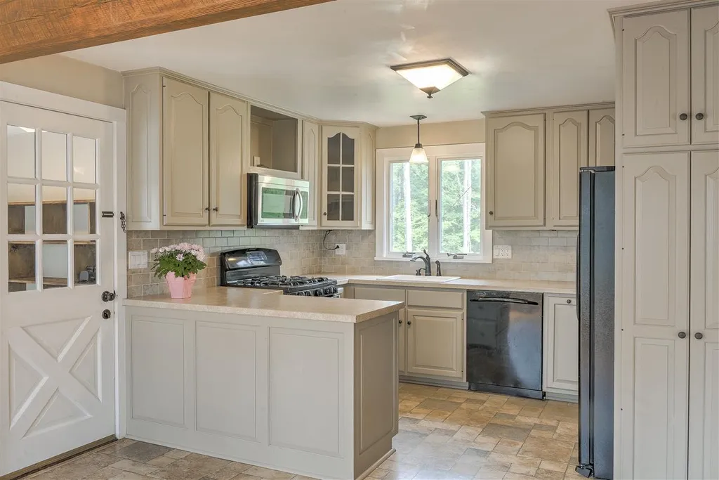 277 Boulder Drive Dublin NH 03444