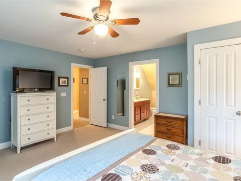 12 Lomeadow Road Hinesburg VT 05461