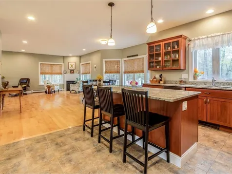 12 Lomeadow Road Hinesburg VT 05461